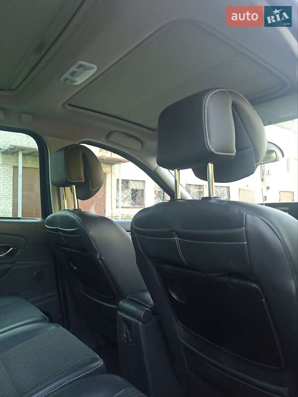 Минивэн Renault Scenic 2011 в Житомире фото 2 Минивэн Renault Scenic 2011 в Житомире