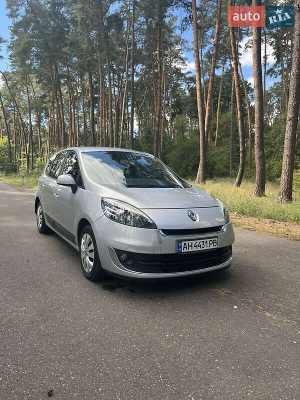Минивэн Renault Scenic 2012 в Александровке фото 4 Минивэн Renault Scenic 2012 в Александровке