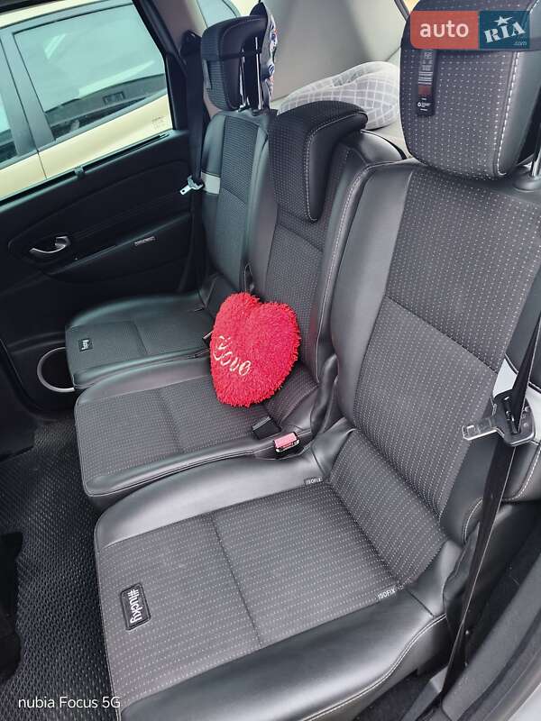 Минивэн Renault Scenic 2011 в Сумах