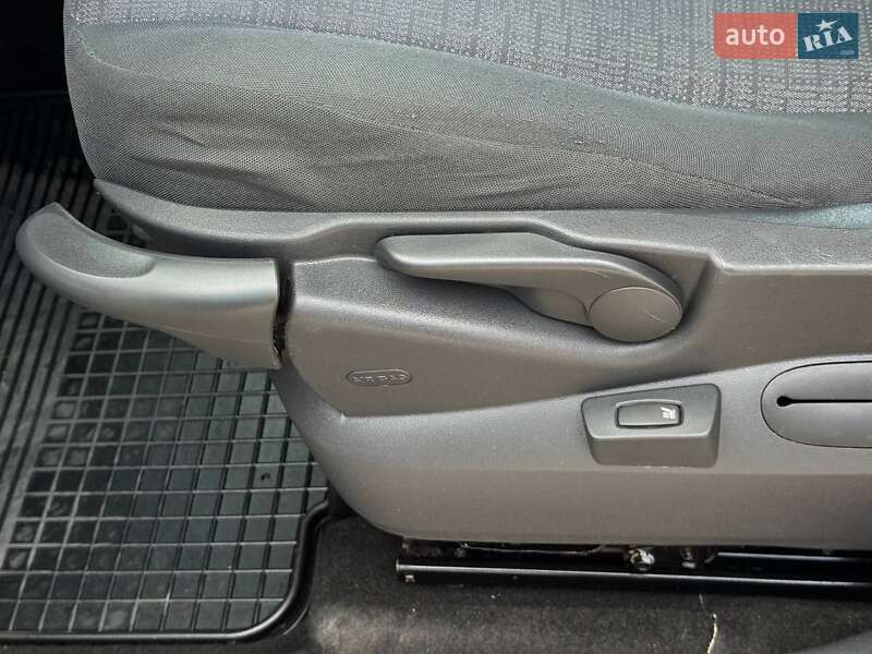 Минивэн Renault Scenic 2008 в Ровно
