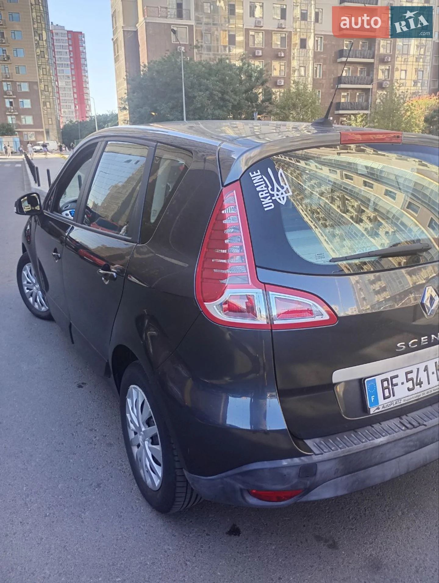 2010 Renault Scenic - мініатюра 14