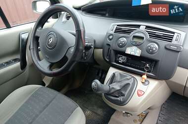 Минивэн Renault Scenic 2005 в 