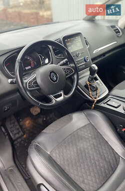 Минивэн Renault Scenic 2018 в 