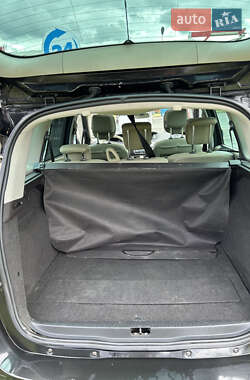 Минивэн Renault Scenic 2010 в 