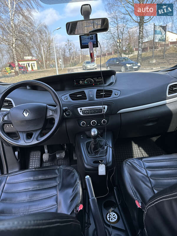 Минивэн Renault Scenic 2013 в Золочеве