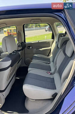 Минивэн Renault Scenic 2006 в 