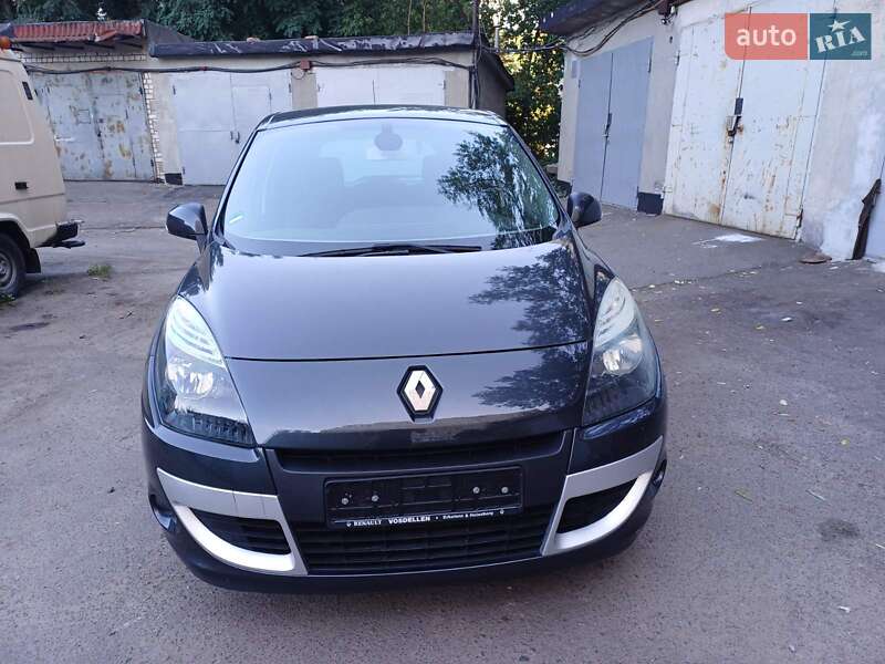 Минивэн Renault Scenic 2009 в Киеве
