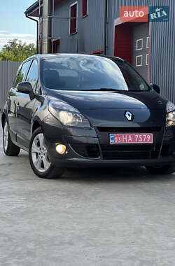 Минивэн Renault Scenic 2009 в Лубнах