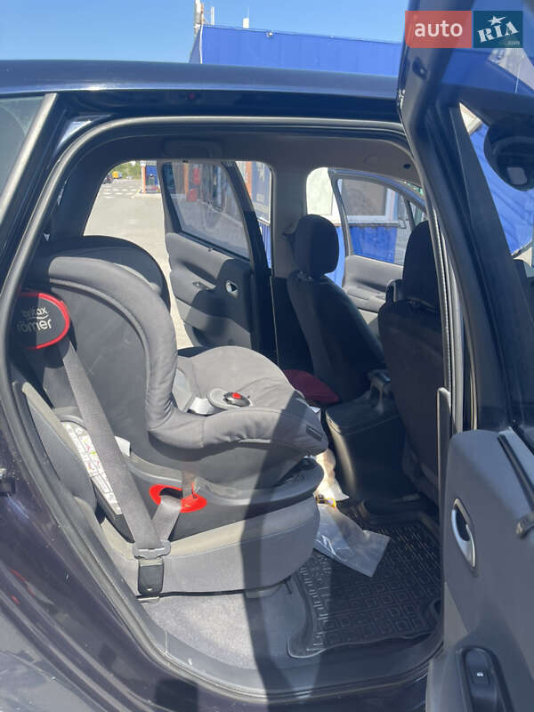 Минивэн Renault Scenic 2008 в Каменец-Подольском фото 14 Минивэн Renault Scenic 2008 в Каменец-Подольском