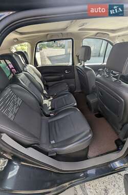 Минивэн Renault Scenic 2005 в 