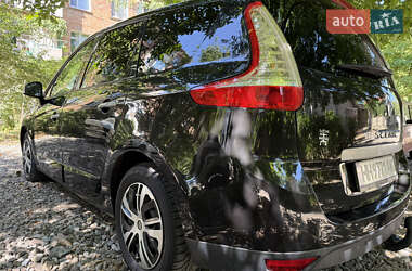 Минивэн Renault Scenic 2009 в 