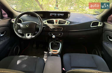 Минивэн Renault Scenic 2009 в 