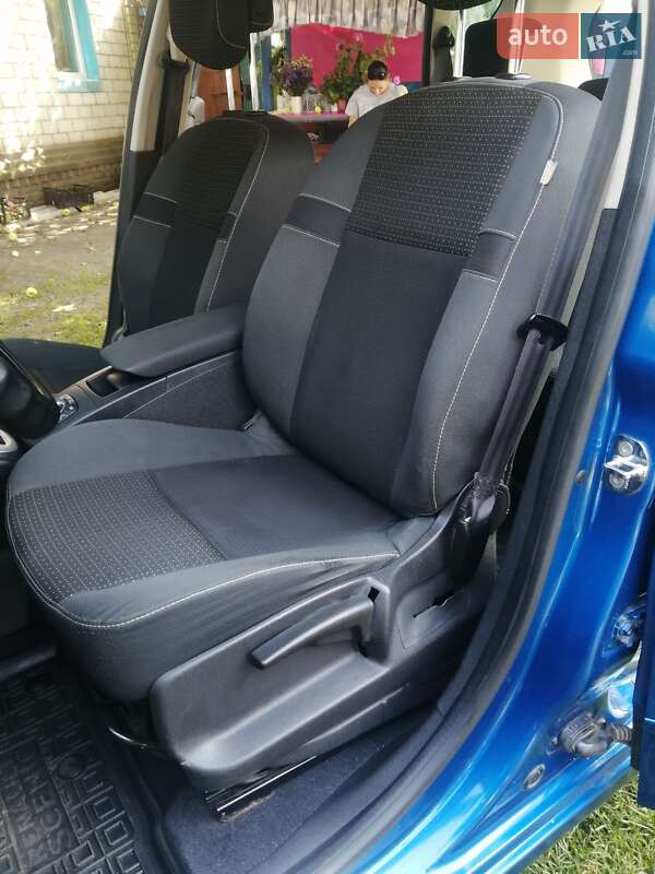 Минивэн Renault Scenic 2009 в Нежине