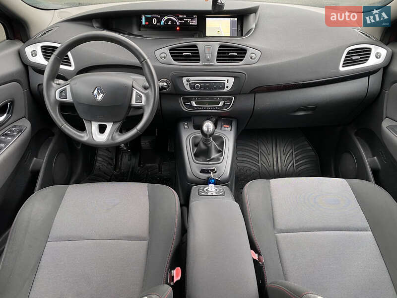 Минивэн Renault Scenic 2012 в Киеве