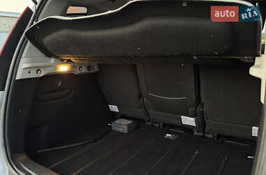 Минивэн Renault Scenic 2010 в 
