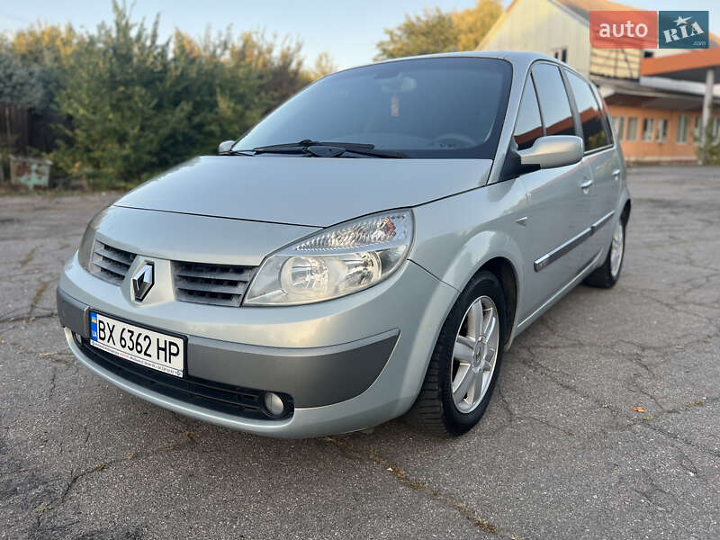 Минивэн Renault Scenic 2003 в 