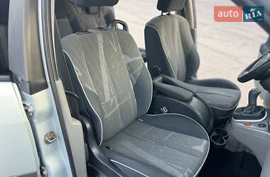 Минивэн Renault Scenic 2003 в 