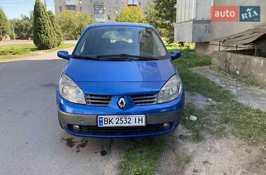 Минивэн Renault Scenic 2005 в Сарнах