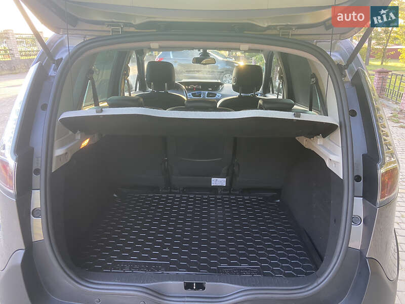 Минивэн Renault Scenic 2013 в Киеве