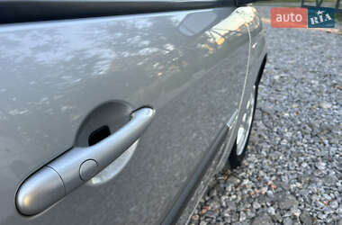Минивэн Renault Scenic 2006 в 