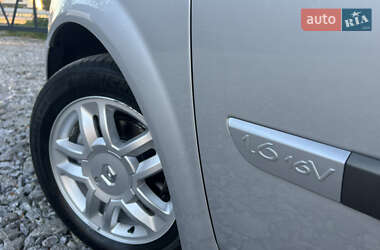 Минивэн Renault Scenic 2006 в 