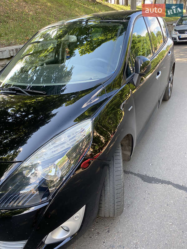 Минивэн Renault Scenic 2011 в Сумах фото 2 Минивэн Renault Scenic 2011 в Сумах