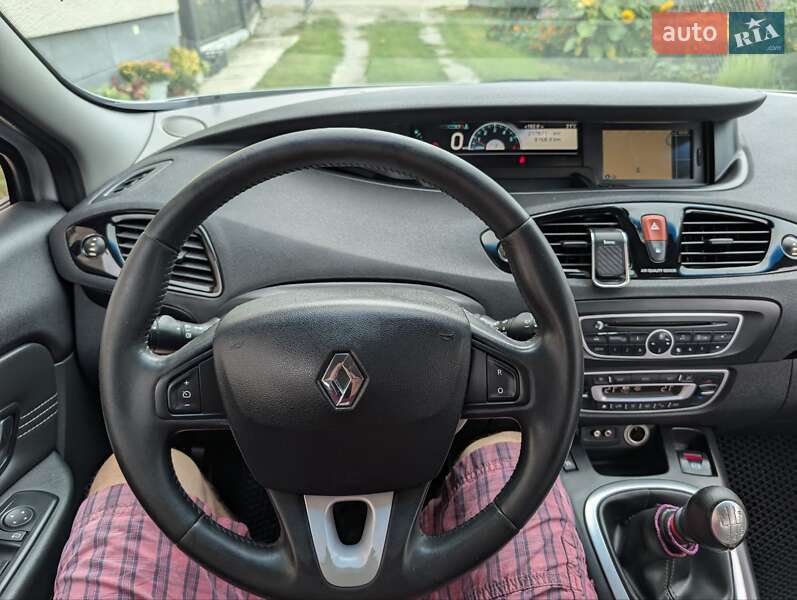 Мінівен Renault Scenic 2011 в Івано-Франківську