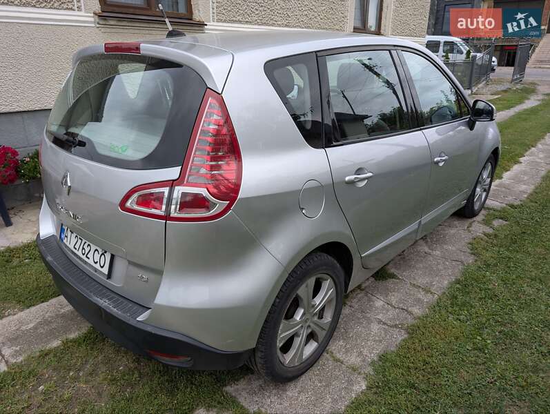 Мінівен Renault Scenic 2011 в Івано-Франківську