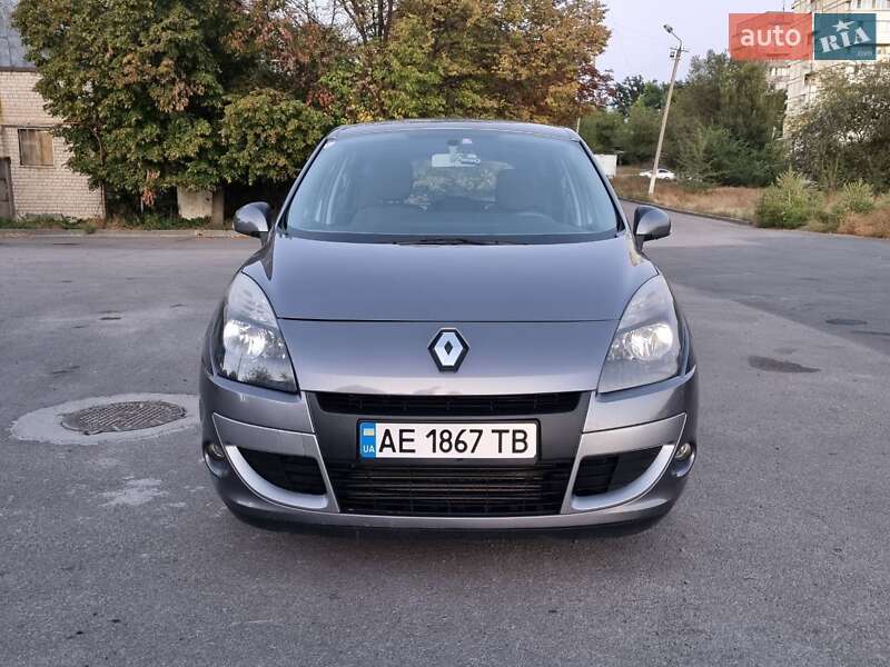Минивэн Renault Scenic 2011 в Днепре