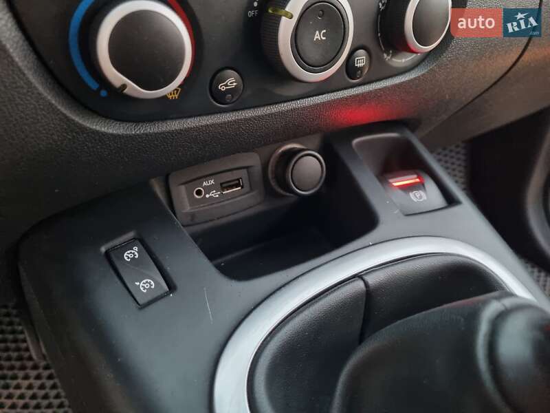 Минивэн Renault Scenic 2011 в Днепре