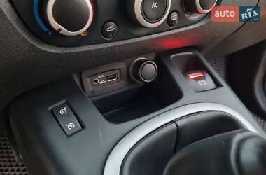 Минивэн Renault Scenic 2011 в 