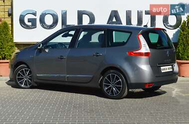 Минивэн Renault Scenic 2013 в 