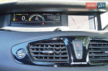 Минивэн Renault Scenic 2013 в 