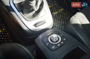 Минивэн Renault Scenic 2013 в 