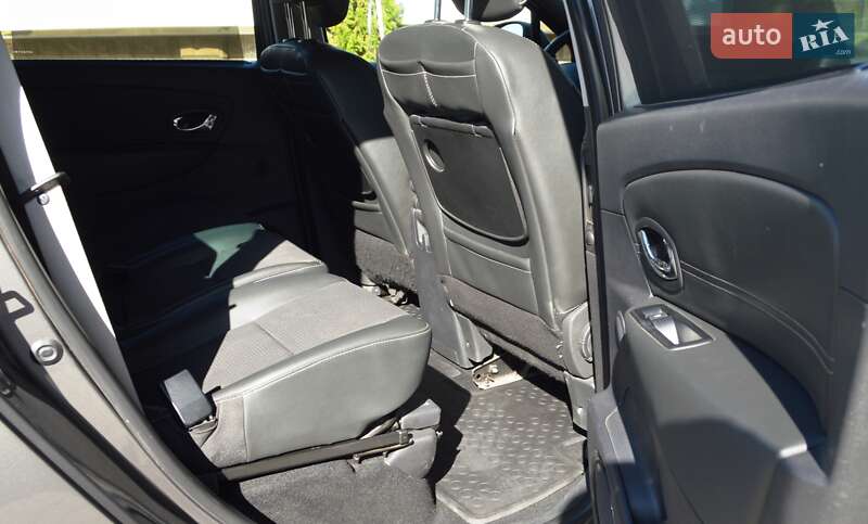 Минивэн Renault Scenic 2013 в Одессе