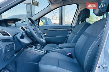 Минивэн Renault Scenic 2009 в 