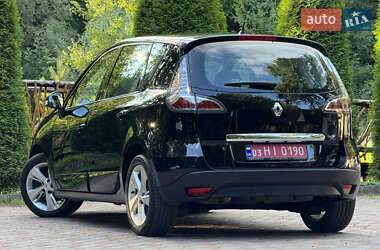 Минивэн Renault Scenic 2013 в 