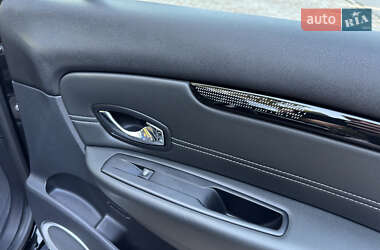 Минивэн Renault Scenic 2013 в 