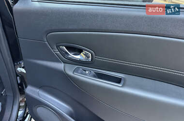 Минивэн Renault Scenic 2013 в 