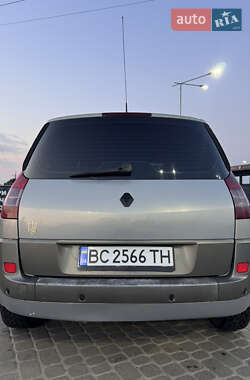 Минивэн Renault Scenic 2005 в 