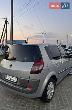 Минивэн Renault Scenic 2005 в 