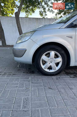 Мінівен Renault Scenic 2004 в Здолбуніві