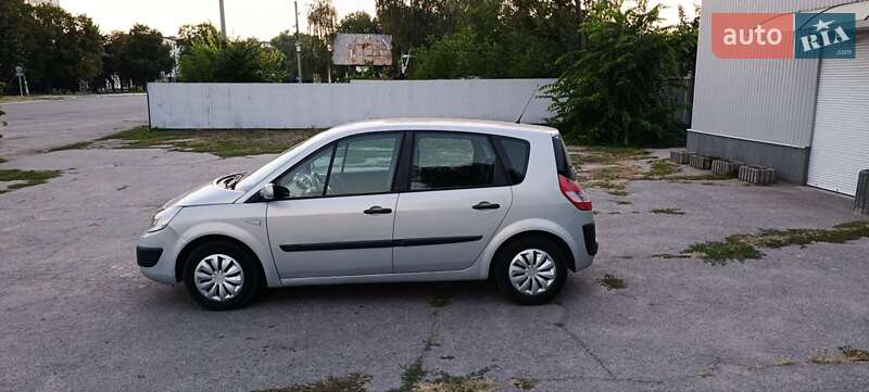 Мінівен Renault Scenic 2005 в Жовтих Водах