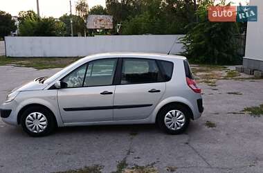 Минивэн Renault Scenic 2005 в 