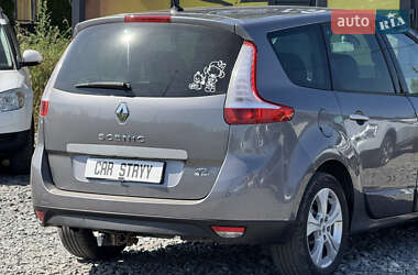 Минивэн Renault Scenic 2010 в 