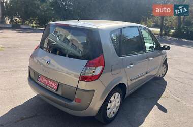 Минивэн Renault Scenic 2005 в 