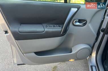 Минивэн Renault Scenic 2005 в 