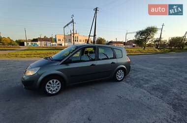 Минивэн Renault Scenic 2004 в 
