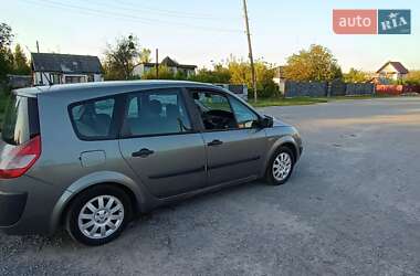 Минивэн Renault Scenic 2004 в 