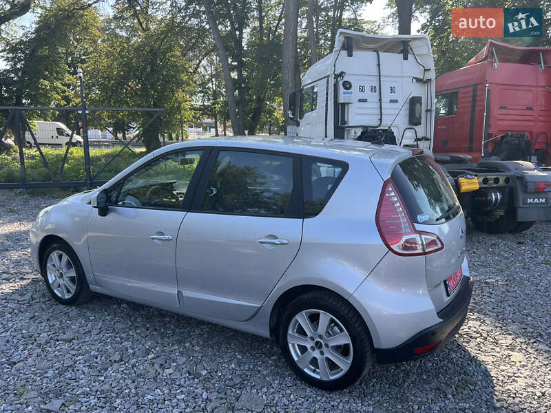 Минивэн Renault Scenic 2009 в Виннице